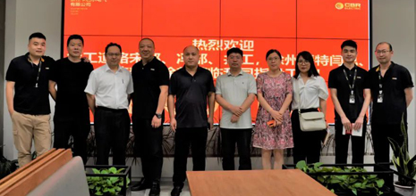 熱烈歡迎徐工道路、徐州派特的各位領導蒞臨我司指導工作